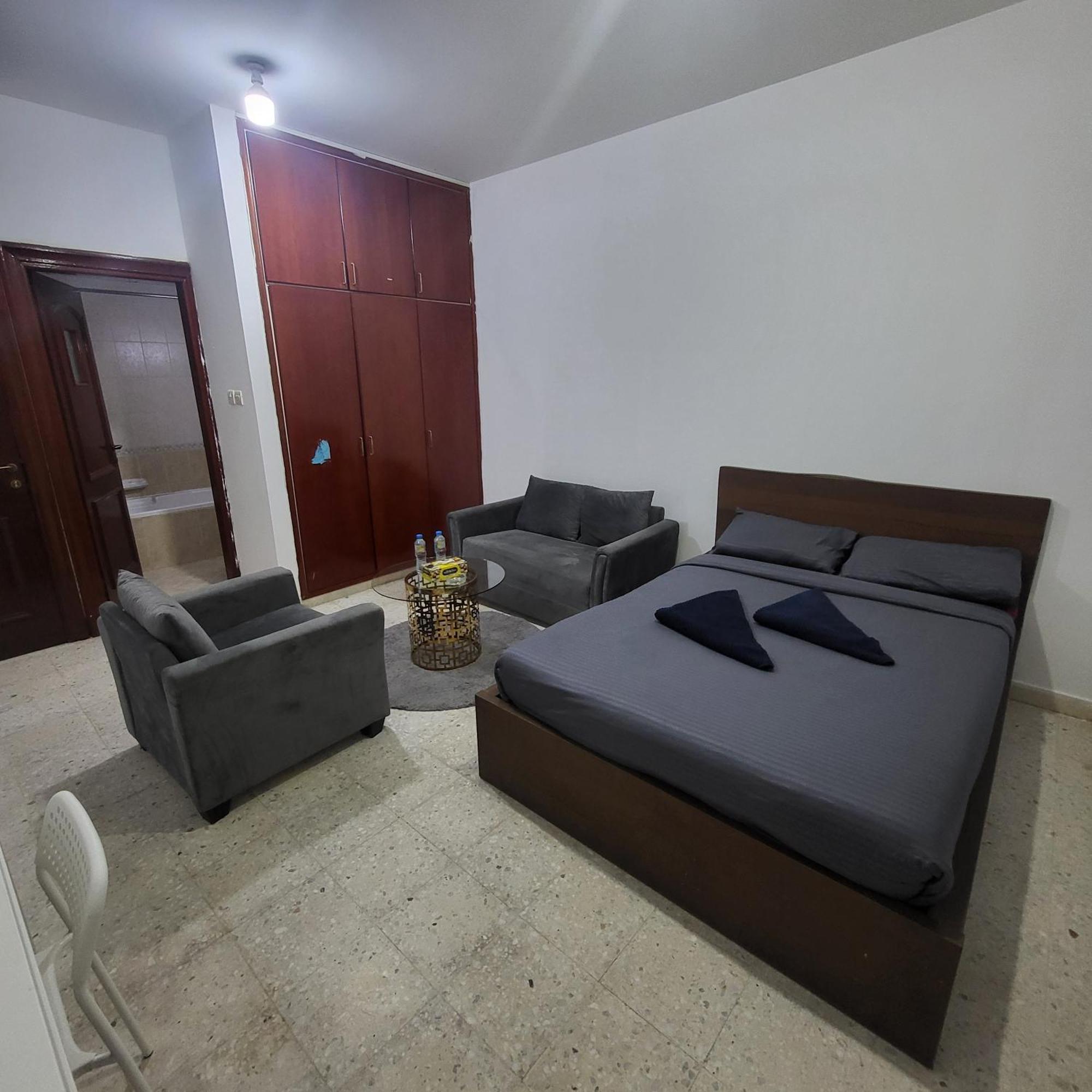Corniche Villa Full Studio Apartment أبو ظبي المظهر الخارجي الصورة